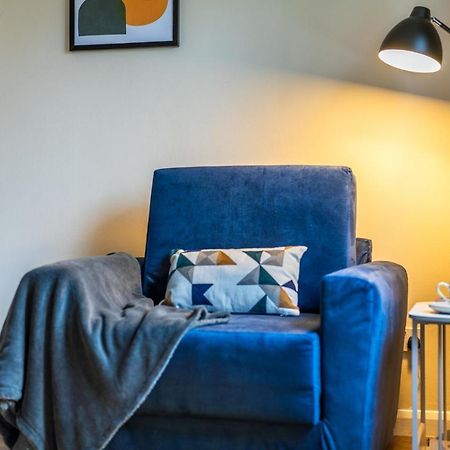 Grange Studio Apartment - Heathrow 스테인스 외부 사진