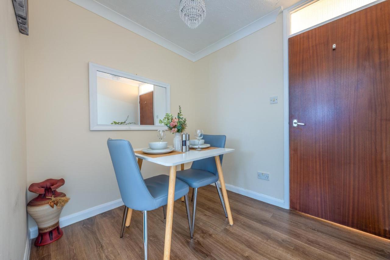 Grange Studio Apartment - Heathrow 스테인스 외부 사진