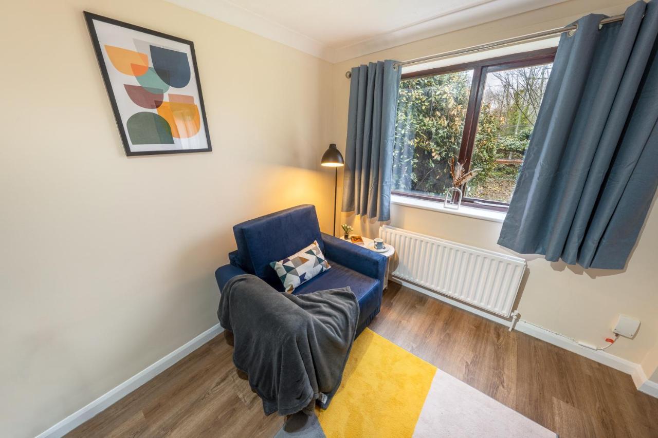 Grange Studio Apartment - Heathrow 스테인스 외부 사진