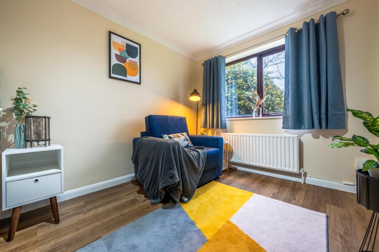 Grange Studio Apartment - Heathrow 스테인스 외부 사진
